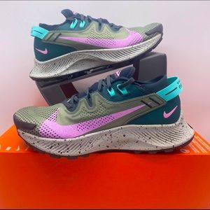Nike Air Pegasus Trail Size 7